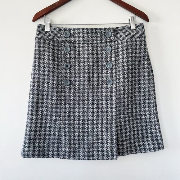 LOFT Dresses & Skirts - LOFT Pencil Skirt Black and Gray Houndstooth Size 6 EUC